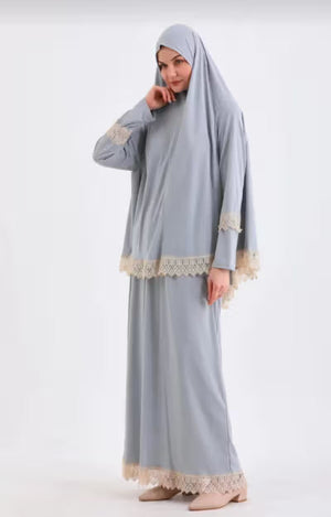 Serenity Prayer Set – Elegant Modest Muslim Prayer Outfit