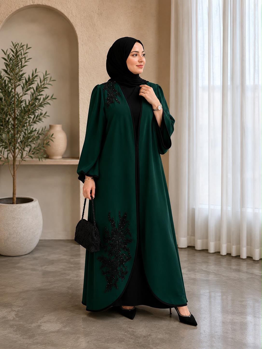 Noor Abaya